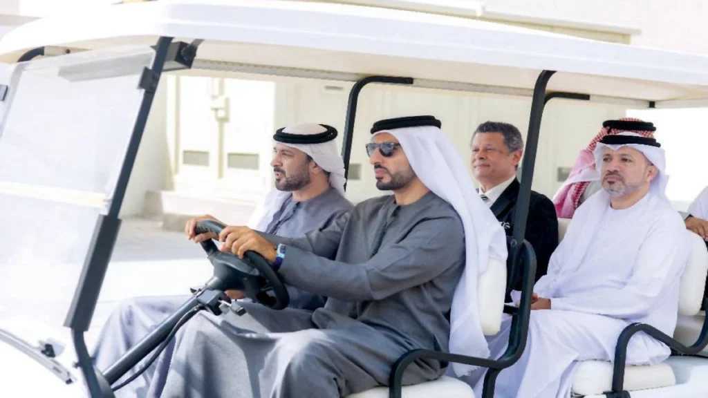 بزيارة ميدانية.. عبد العزيز النعيمي يتابع تطورات مشروع أزهى السكني في عجمان